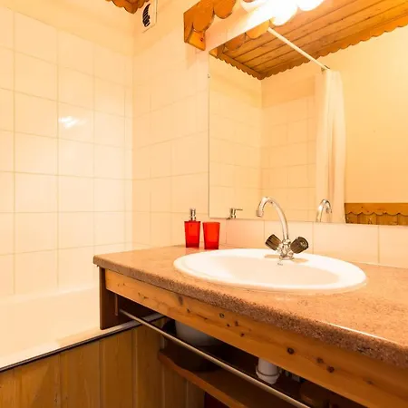 Appartement 5 Personnes Proche Pistes Et Commerces Le Schuss Apartment